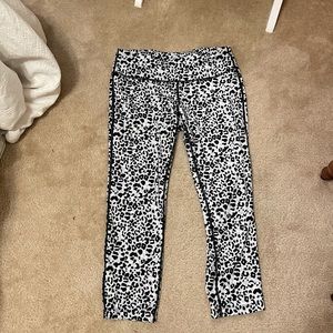 Nike dry fit workout leggings